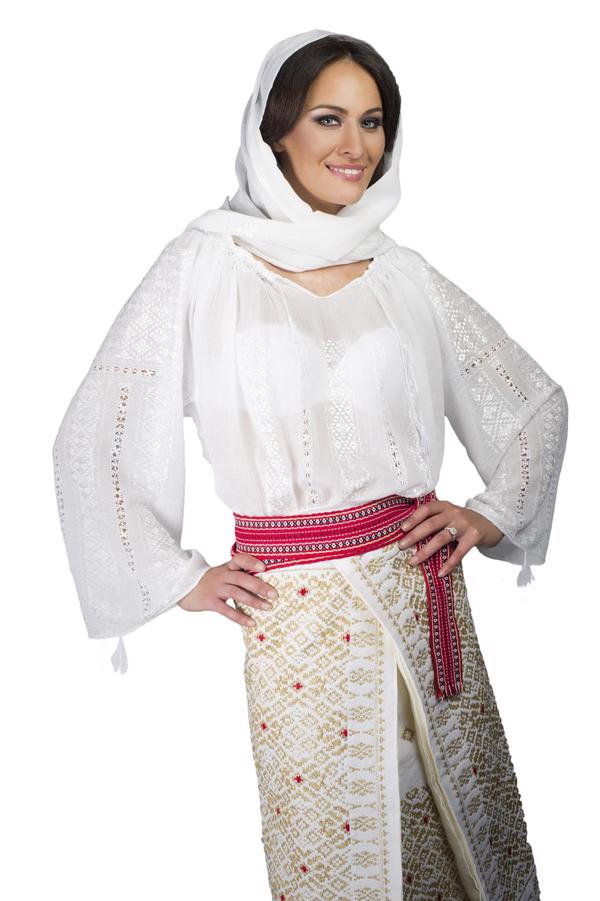Costum popular femei Filofteia