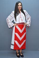 Costum popular femei Garofita