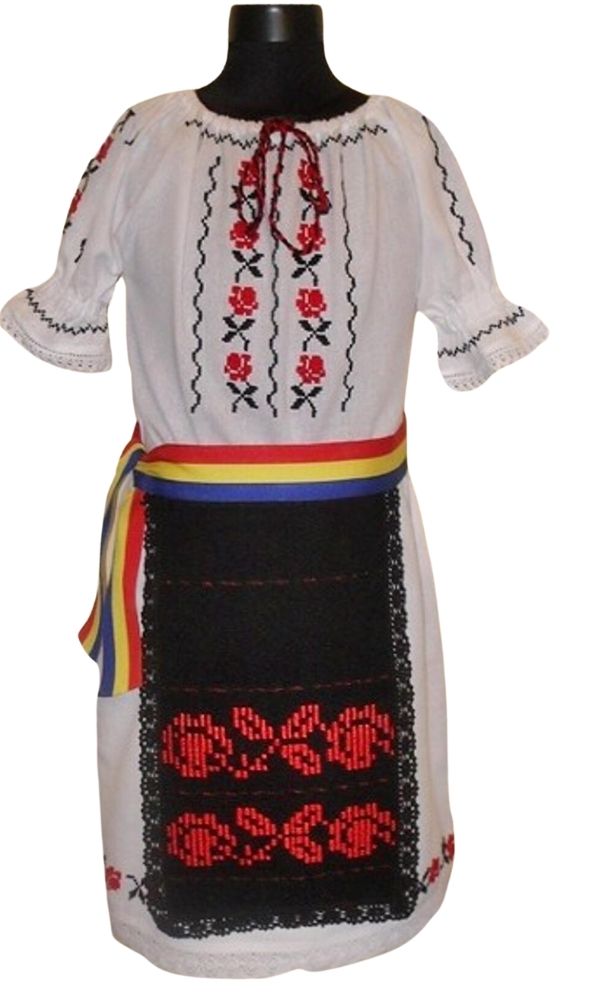 Costum Popular Ionela