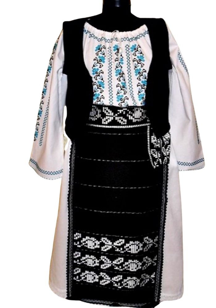 Costum Popular Sara