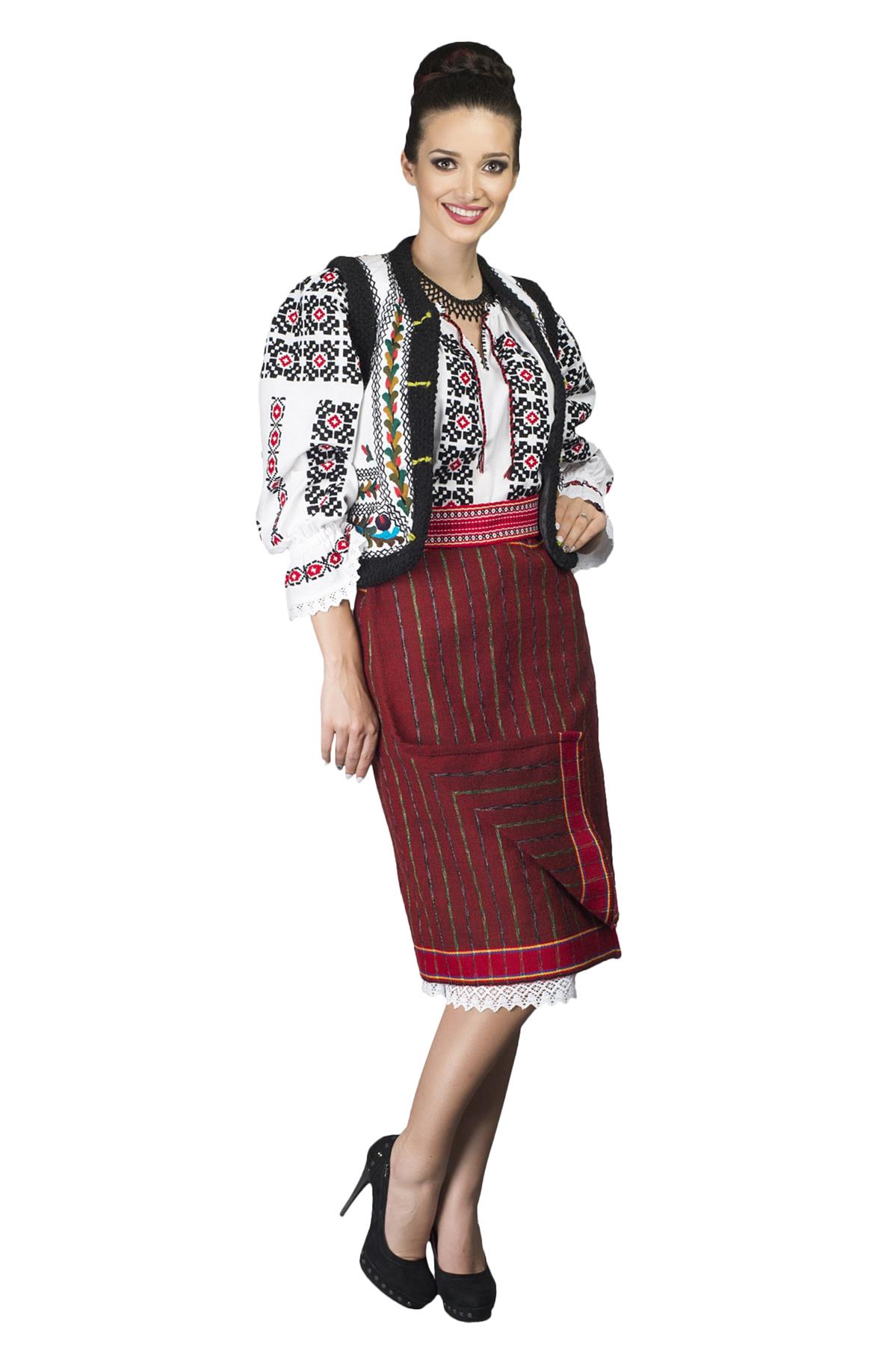 Ie Traditionala Alina