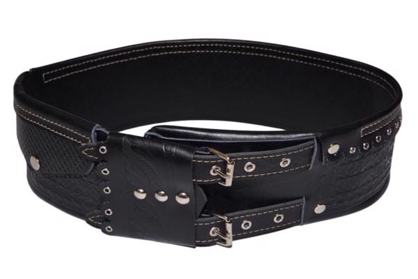 Chimir din piele neagra pe 2 catarame cu floricele