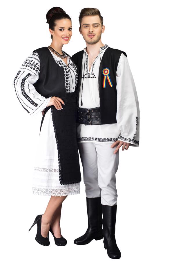 Consulate dump egg Costume Populare de Familie - Costume Nationale Cluj - Haine Traditionale  Romanesti