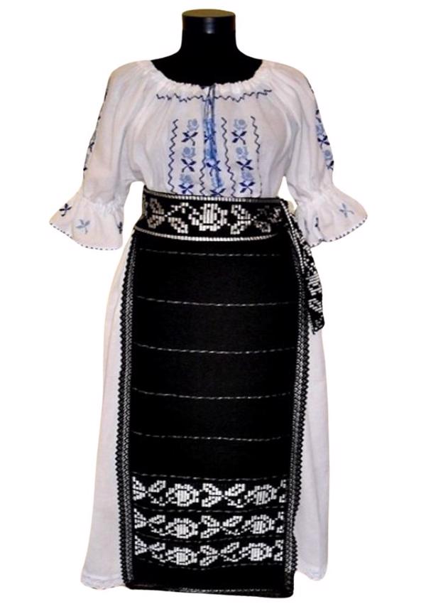 Costum Popular Catalina