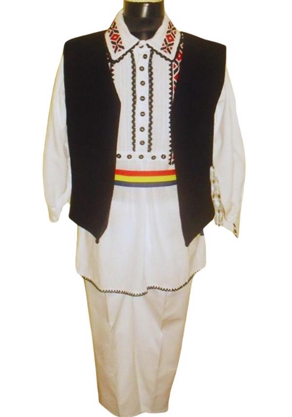 Costum Popular Damian