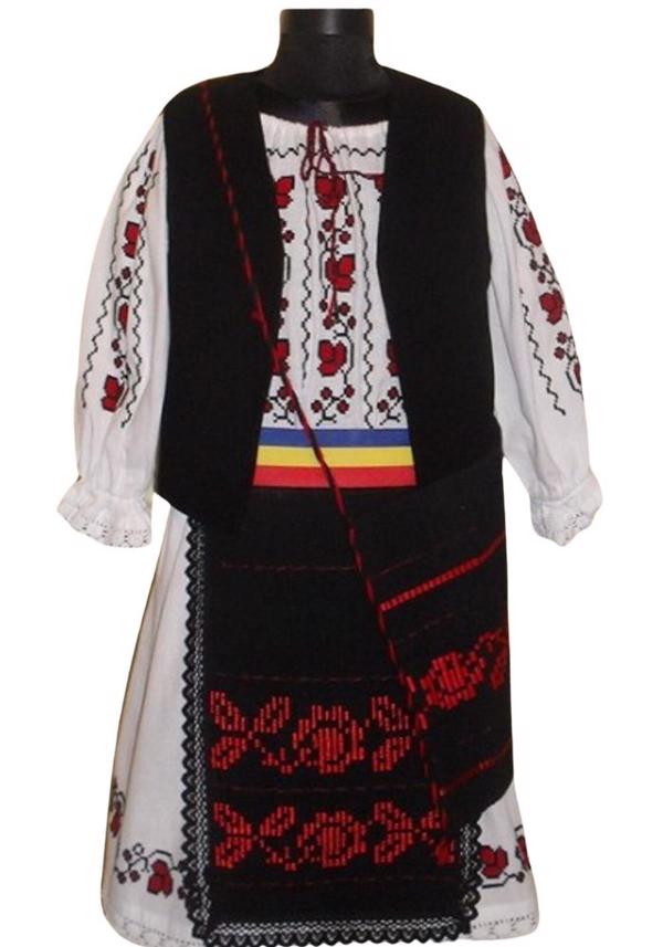 Costum Popular Despina