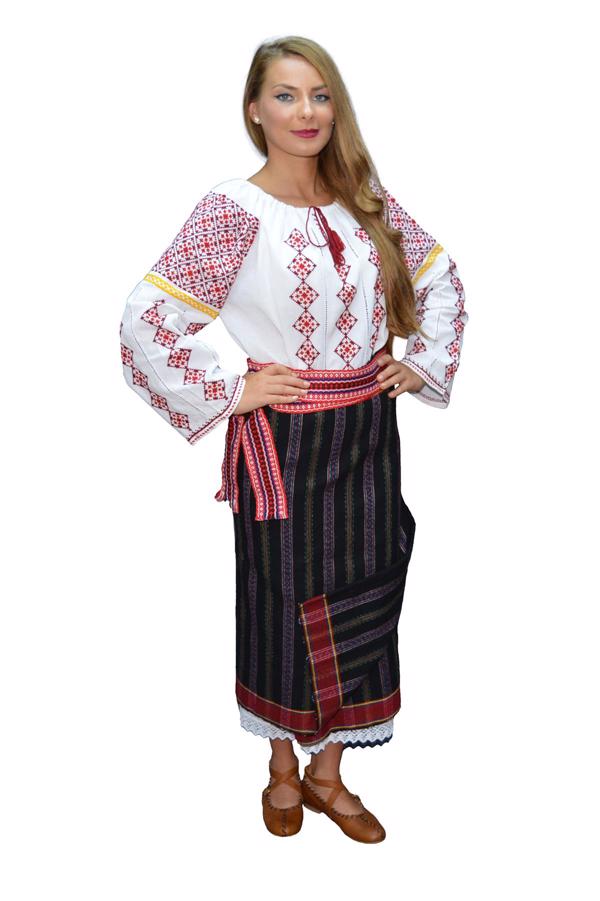 Costum popular femei Gabriela