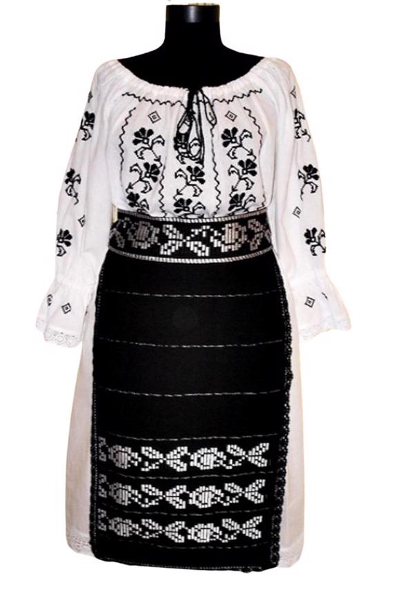 Costum Popular Femei Tania 2