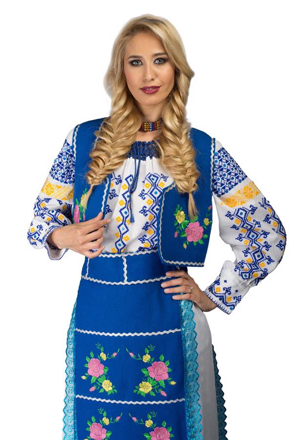 Ie Traditionala Afina