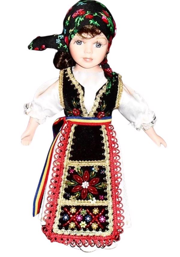 Papusa Mica, din portelan, Linda