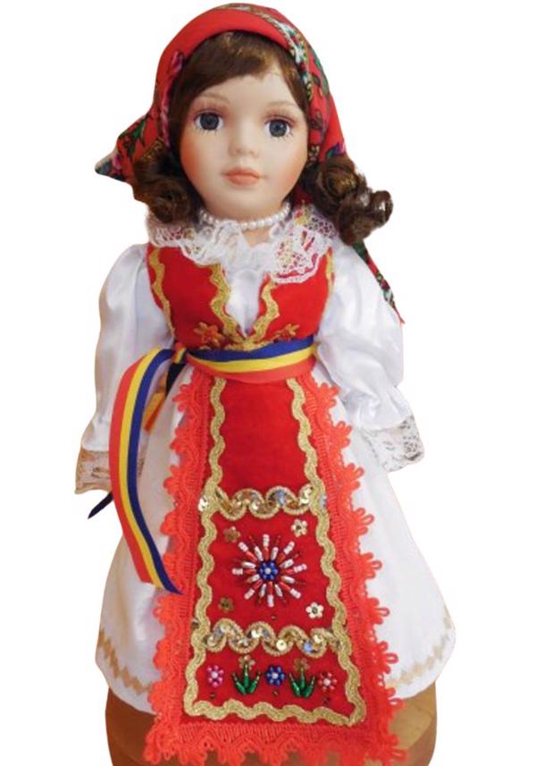 Papusa mijlocie, din portelan, Lidia