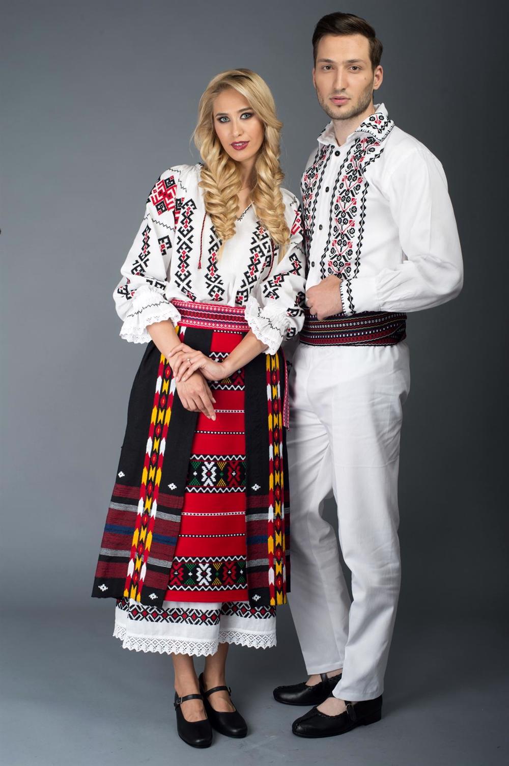 Costum de cuplu, Elena si Eduard