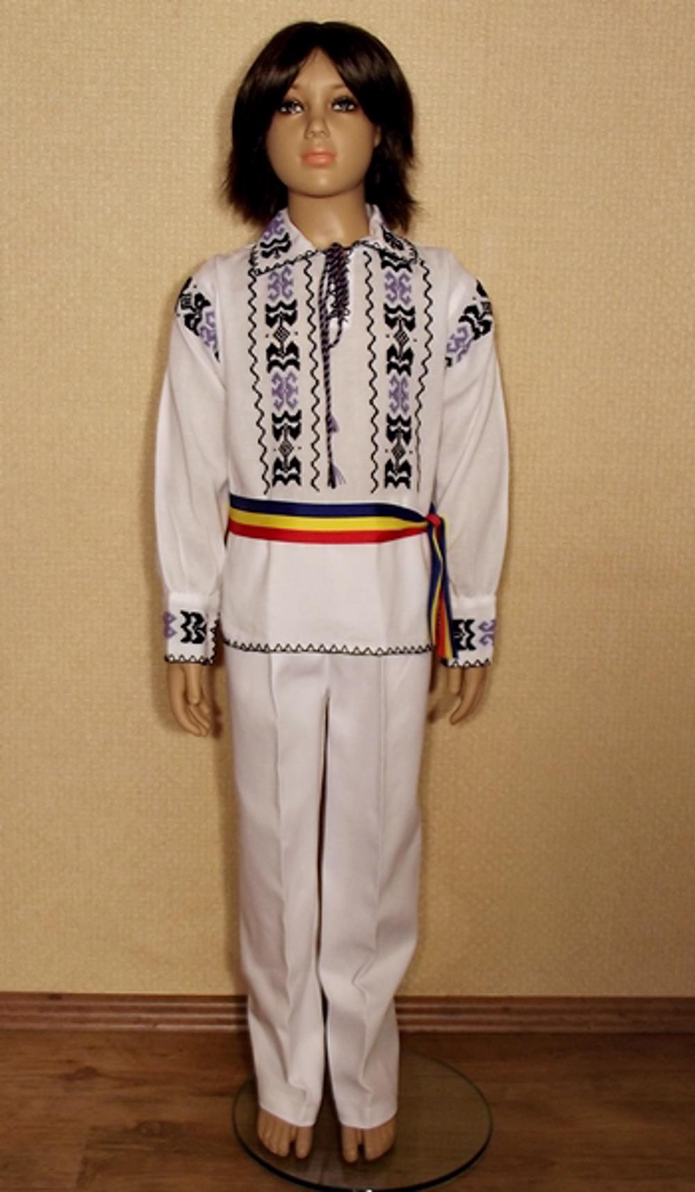 Costum Popular Baietei Mihnea