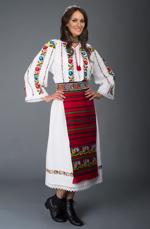 Costum popular femei Elisabeta